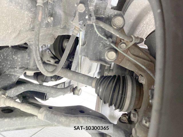 Toyota HARRIER 2018-10 8207714-19