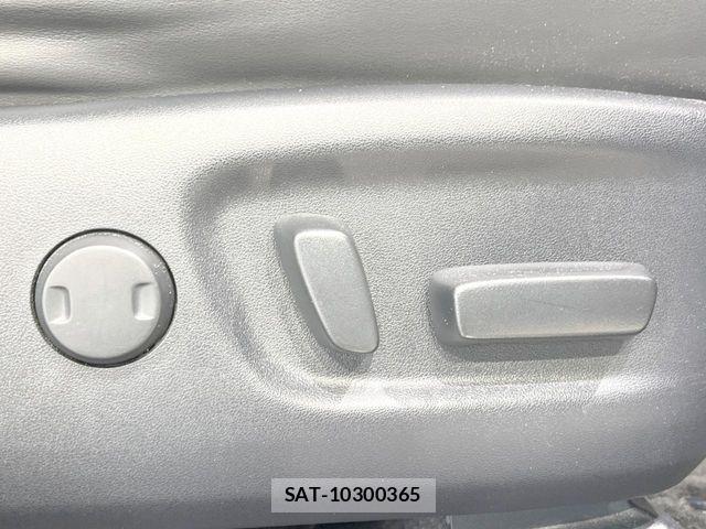 Toyota HARRIER 2018-10 8207714-6