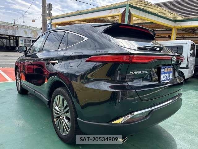 Toyota HARRIER 2023-11 8207682-3