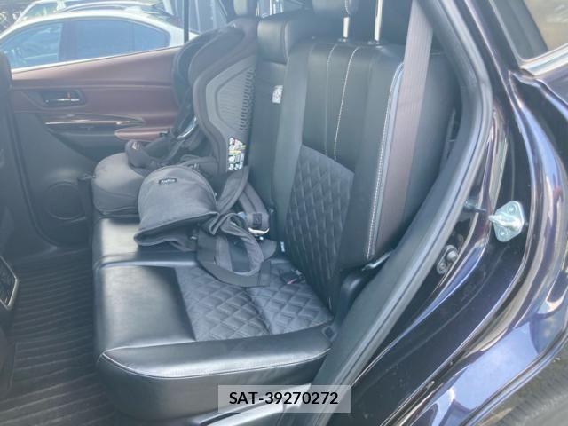 Toyota HARRIER 2015-01 8230217-9