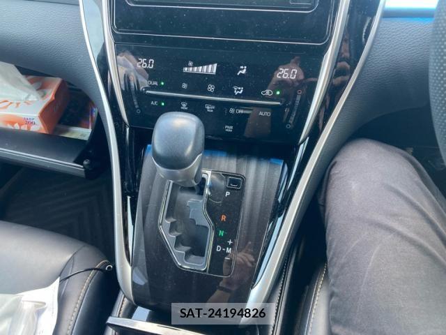 Toyota HARRIER 2018-07 8230209-18
