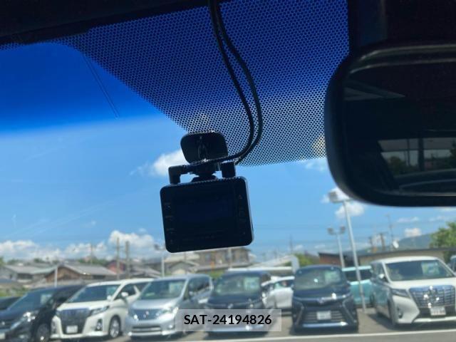 Toyota HARRIER 2018-07 8230209-20
