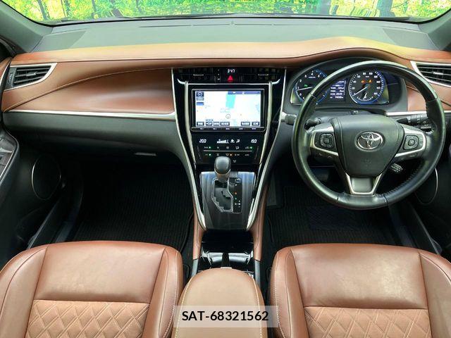 Toyota HARRIER 2017-10 8230207-1