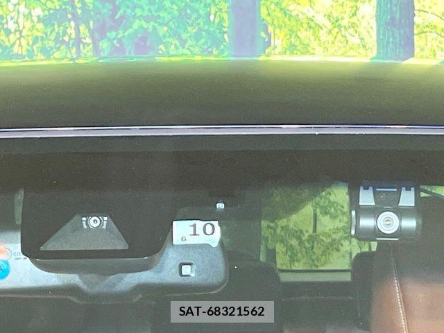 Toyota HARRIER 2017-10 8230207-2