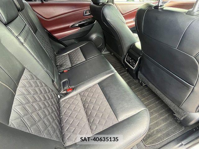 Toyota HARRIER 2017-09 8230202-9