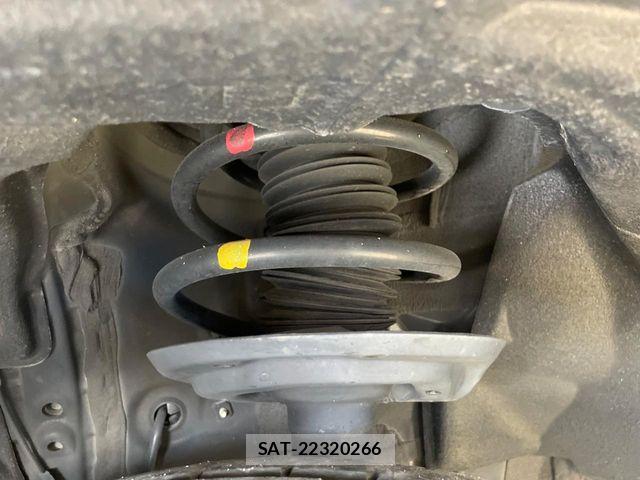 Toyota HARRIER 2021-06 8230196-19