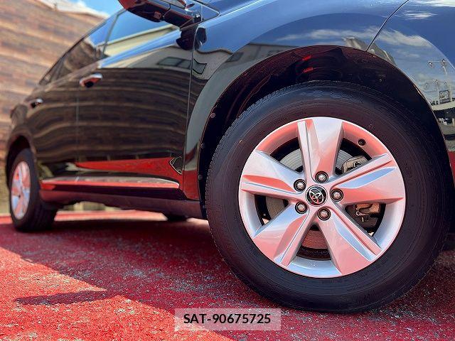 Toyota HARRIER 2017-08 8230205-26