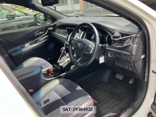 Toyota HARRIER 2020-03 8230204-13
