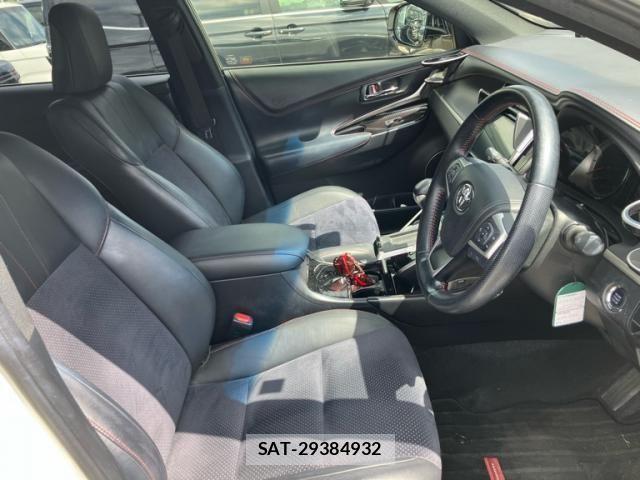 Toyota HARRIER 2020-03 8230204-14