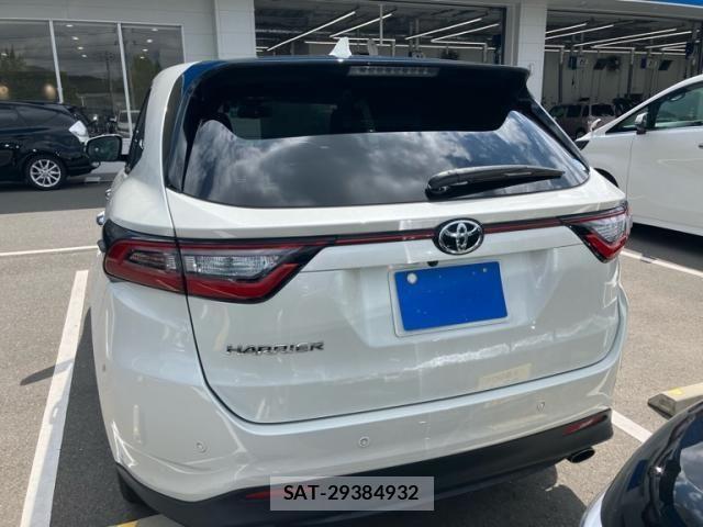 Toyota HARRIER 2020-03 8230204-7