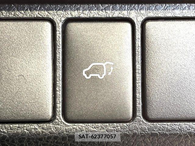 Toyota HARRIER 2015-10 8230216-5