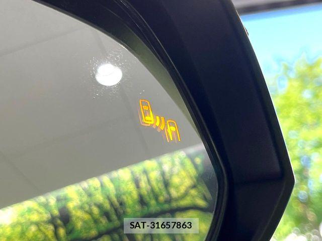 Toyota HARRIER 2021-04 8230195-5