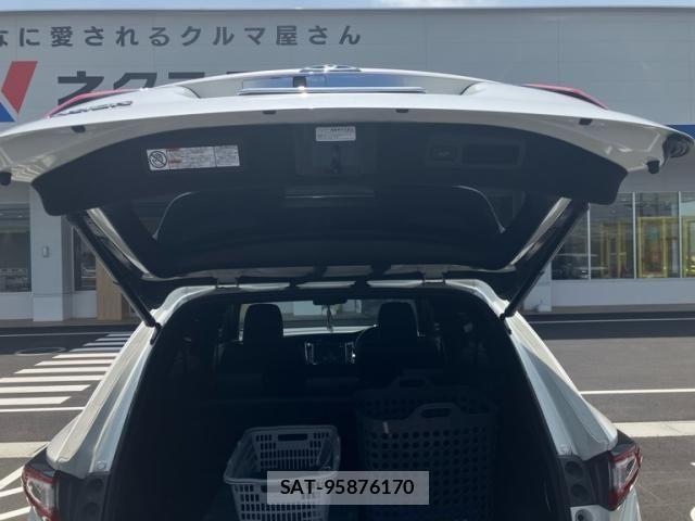 Toyota HARRIER 2017-06 8230197-10