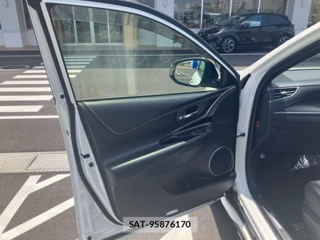 Toyota HARRIER 2017-06 8230197-11