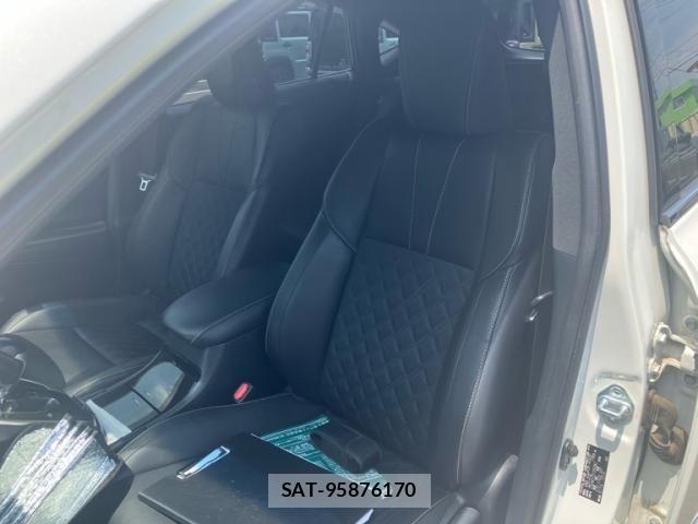 Toyota HARRIER 2017-06 8230197-15