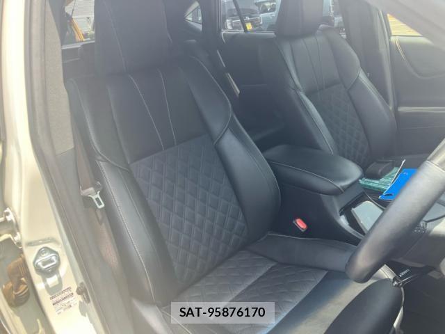 Toyota HARRIER 2017-06 8230197-17