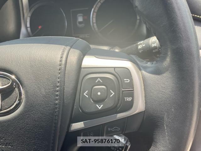 Toyota HARRIER 2017-06 8230197-20