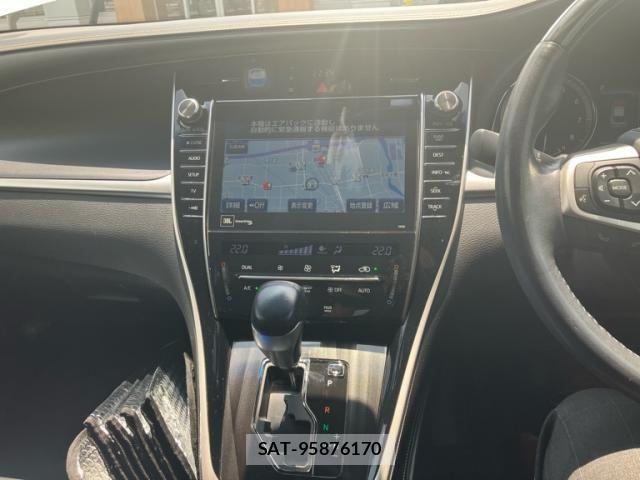 Toyota HARRIER 2017-06 8230197-24