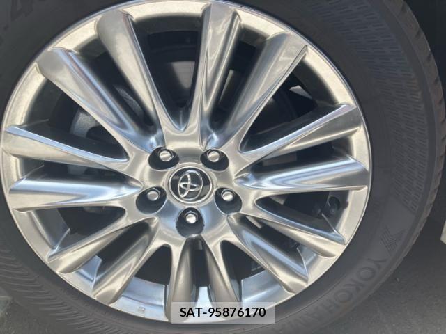 Toyota HARRIER 2017-06 8230197-6