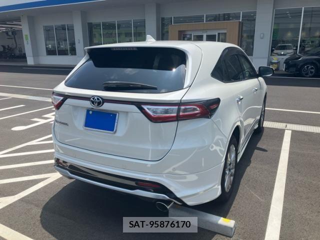 Toyota HARRIER 2017-06 8230197-8