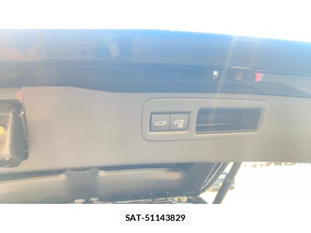 Toyota HARRIER 2023-07 8230187-12