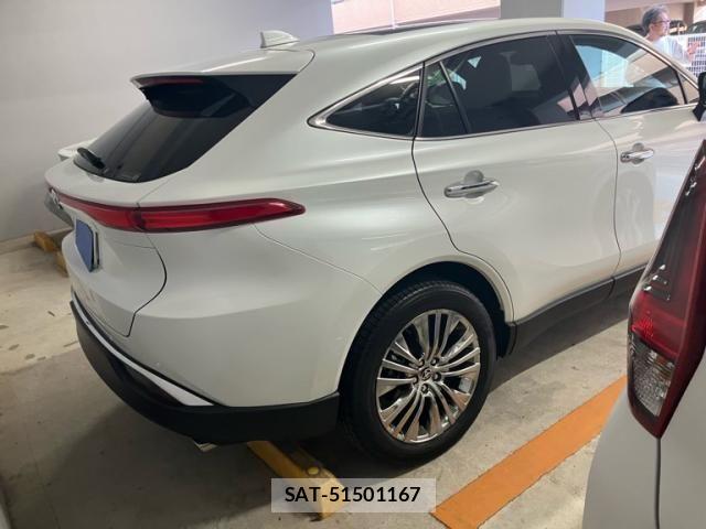 Toyota HARRIER 2023-04 8230186-3
