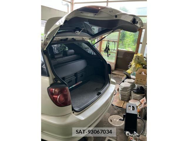 Toyota HARRIER 1999-10 8245312-5
