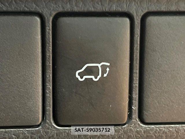 Toyota HARRIER 2015-07 8245307-7