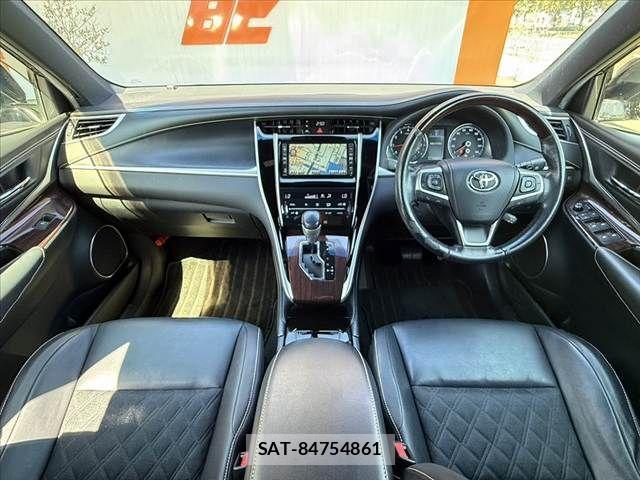 Toyota HARRIER 2014-03 8245310-1