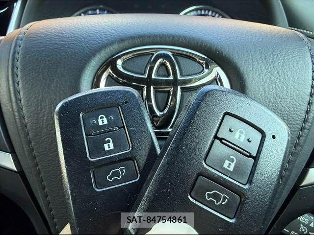Toyota HARRIER 2014-03 8245310-21