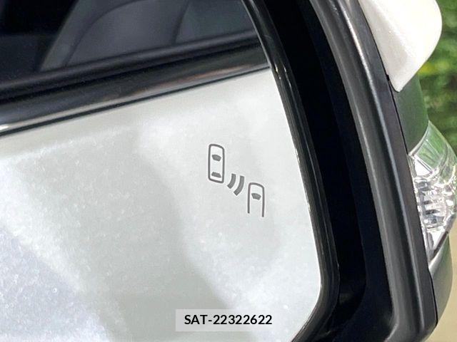 Toyota HARRIER 2021-12 8245295-5