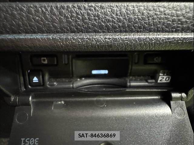 Toyota HARRIER 2023-07 8245301-10