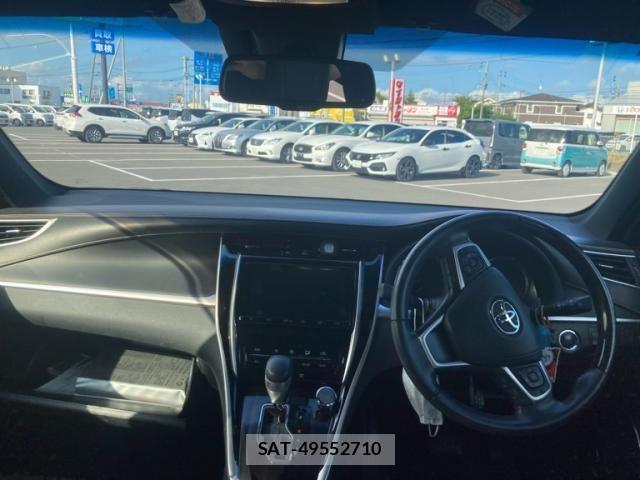 Toyota HARRIER 2019-04 8245303-16
