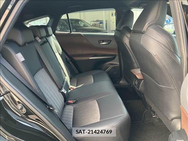 Toyota HARRIER 2023-10 8245290-11