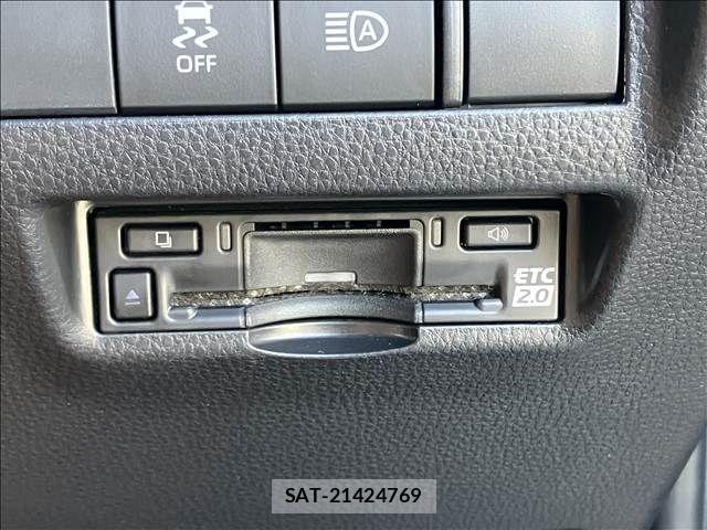 Toyota HARRIER 2023-10 8245290-6