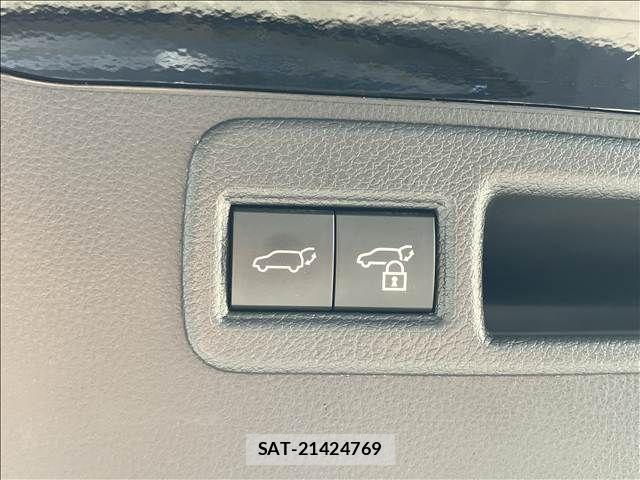 Toyota HARRIER 2023-10 8245290-7