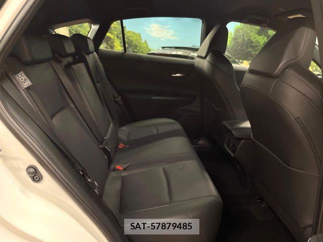 Toyota HARRIER 2024-03 8245284-9