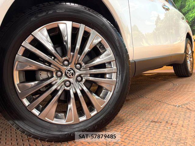 Toyota HARRIER 2024-03 8245284-13