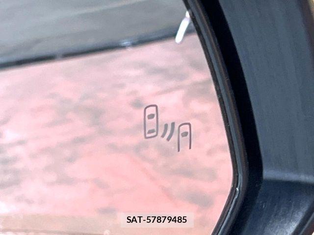 Toyota HARRIER 2024-03 8245284-5