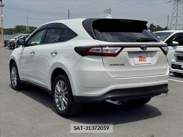 Toyota HARRIER 2017-09 8314640-12