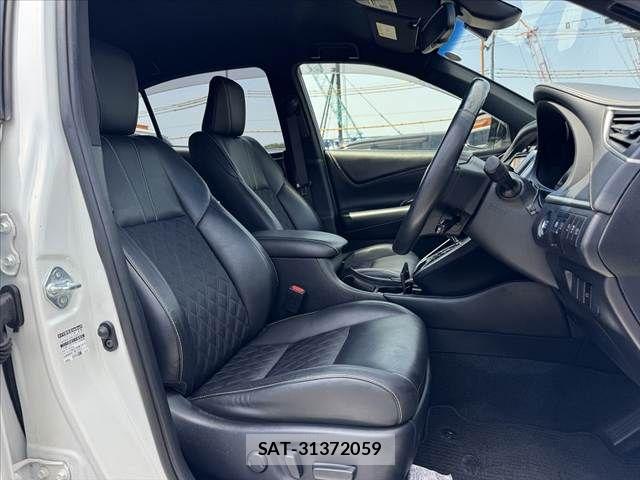 Toyota HARRIER 2017-09 8314640-15