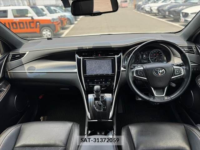 Toyota HARRIER 2017-09 8314640-1