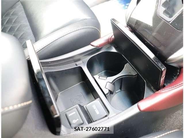 Toyota HARRIER 2017-09 8314637-27