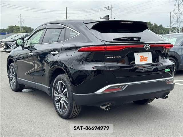 Toyota HARRIER 2022-08 8314630-12