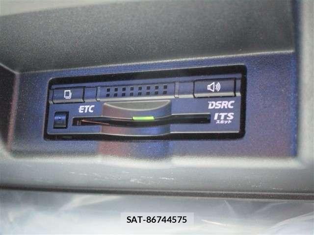 Toyota HARRIER 2017-06 8314634-7