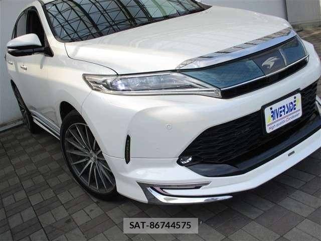 Toyota HARRIER 2017-06 8314634-15