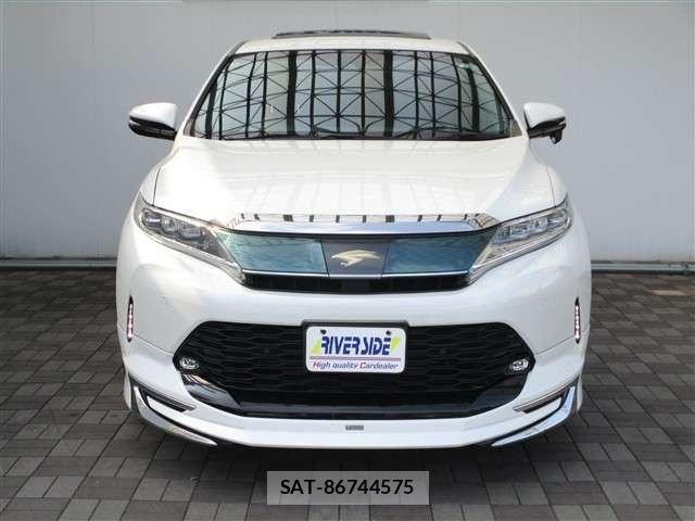 Toyota HARRIER 2017-06 8314634-16