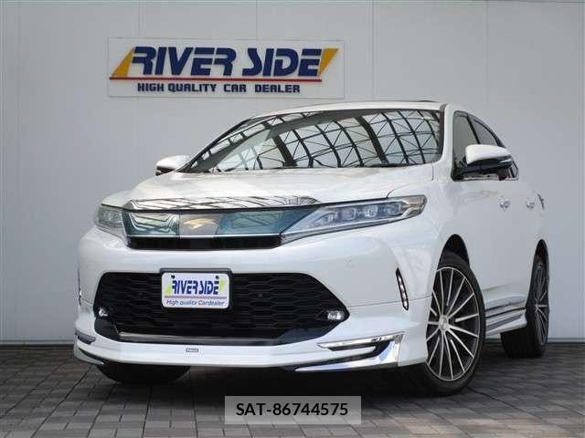 Toyota HARRIER 2017-06 8314634-17