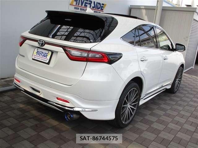 Toyota HARRIER 2017-06 8314634-23