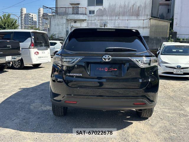 Toyota HARRIER 2015-08 8314651-23